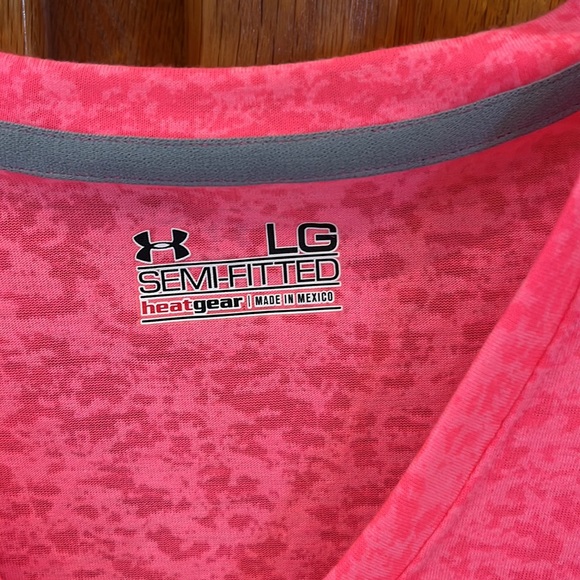 Under Armour, women’s athletic top, pink, size L - Picture 2 of 5